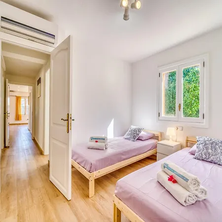 Сasa de vacaciones Holiday Home In Alcudia With Pool & Beach Views *