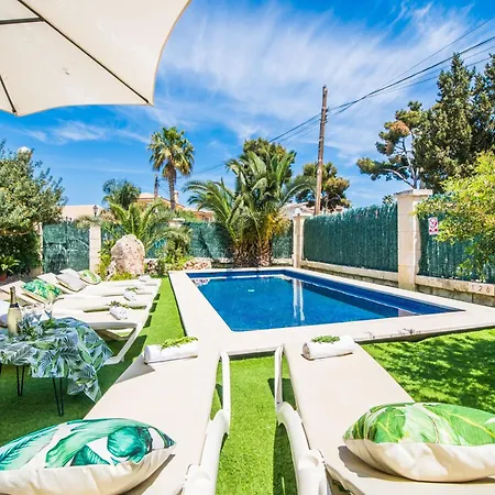 Holiday Home In Alcudia With Pool & Beach Views Alcúdia
